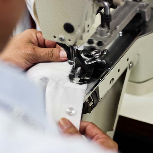 دوخت پیراهن مردانه در کارگاه های تولیدی صنعتی
